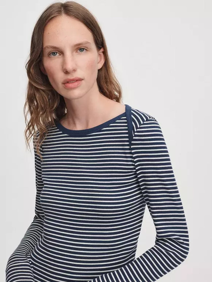 The essential Ribbed Bateau Tee in Navy Multi