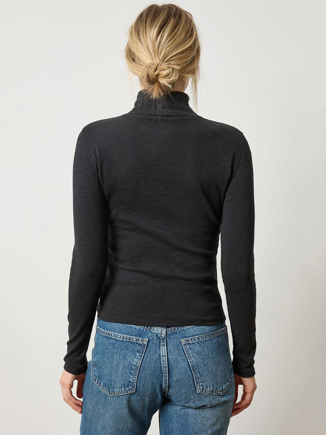 Rib Slub Turtleneck in Black