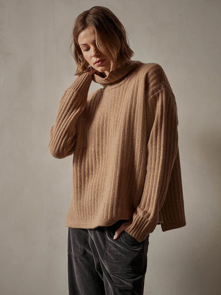 Ribbed Cashmere Funnel Neck in Caramel