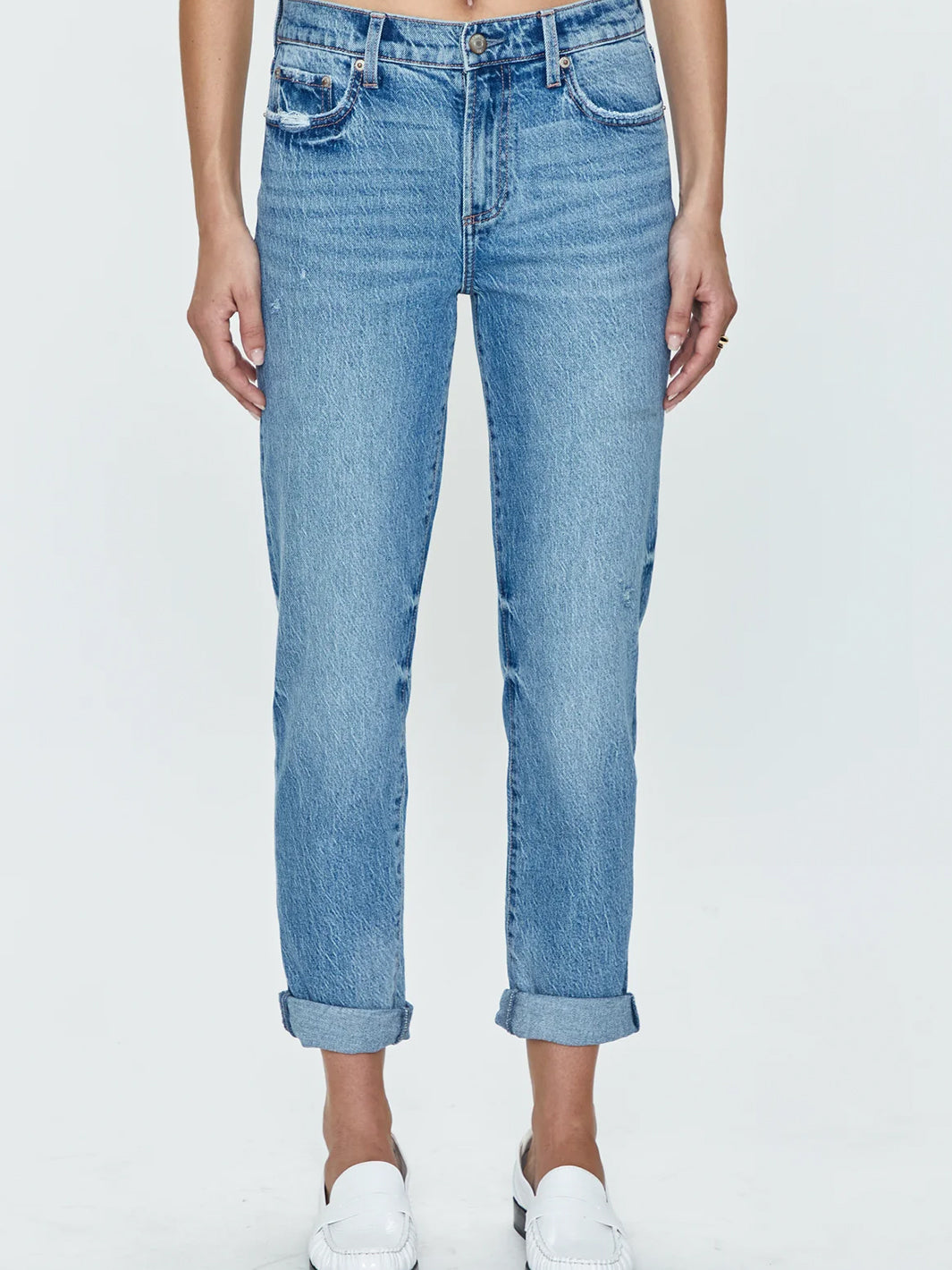 Riley Mid Rise Relaxed Girlfriend Jean in Hilltop Vintage