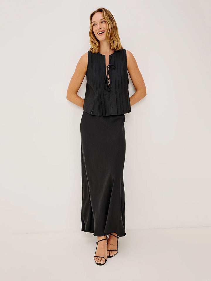 Romina Skirt in Black Linen