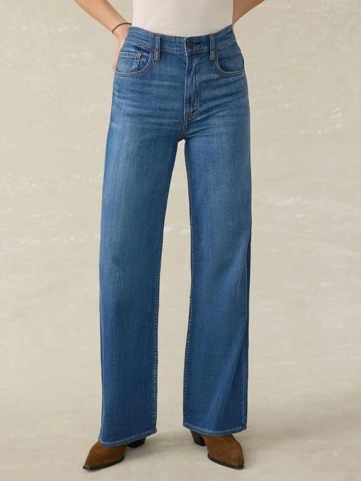 Saturday Denim Wide Leg Jean in Indigo Coast Wash