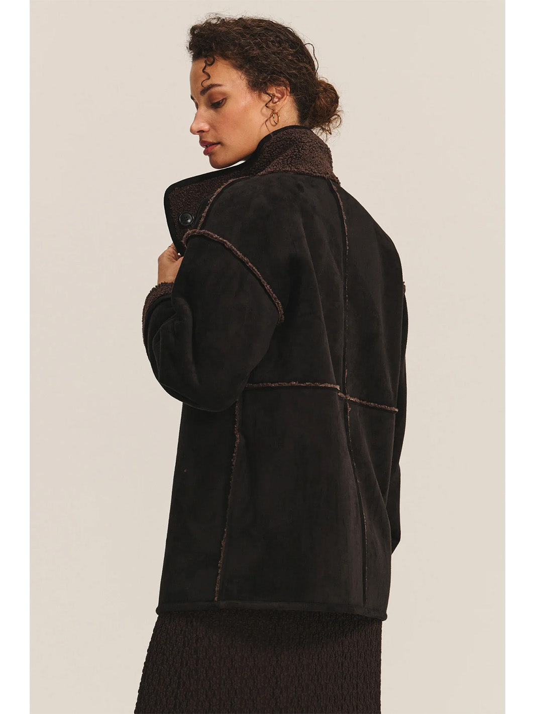 Shona Luxe Sherpa Reversable Jacket in Black/Brown