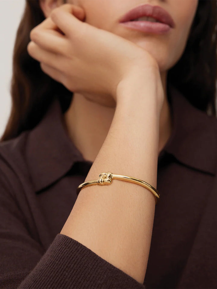 Slim Woven Square Bangle in Gold