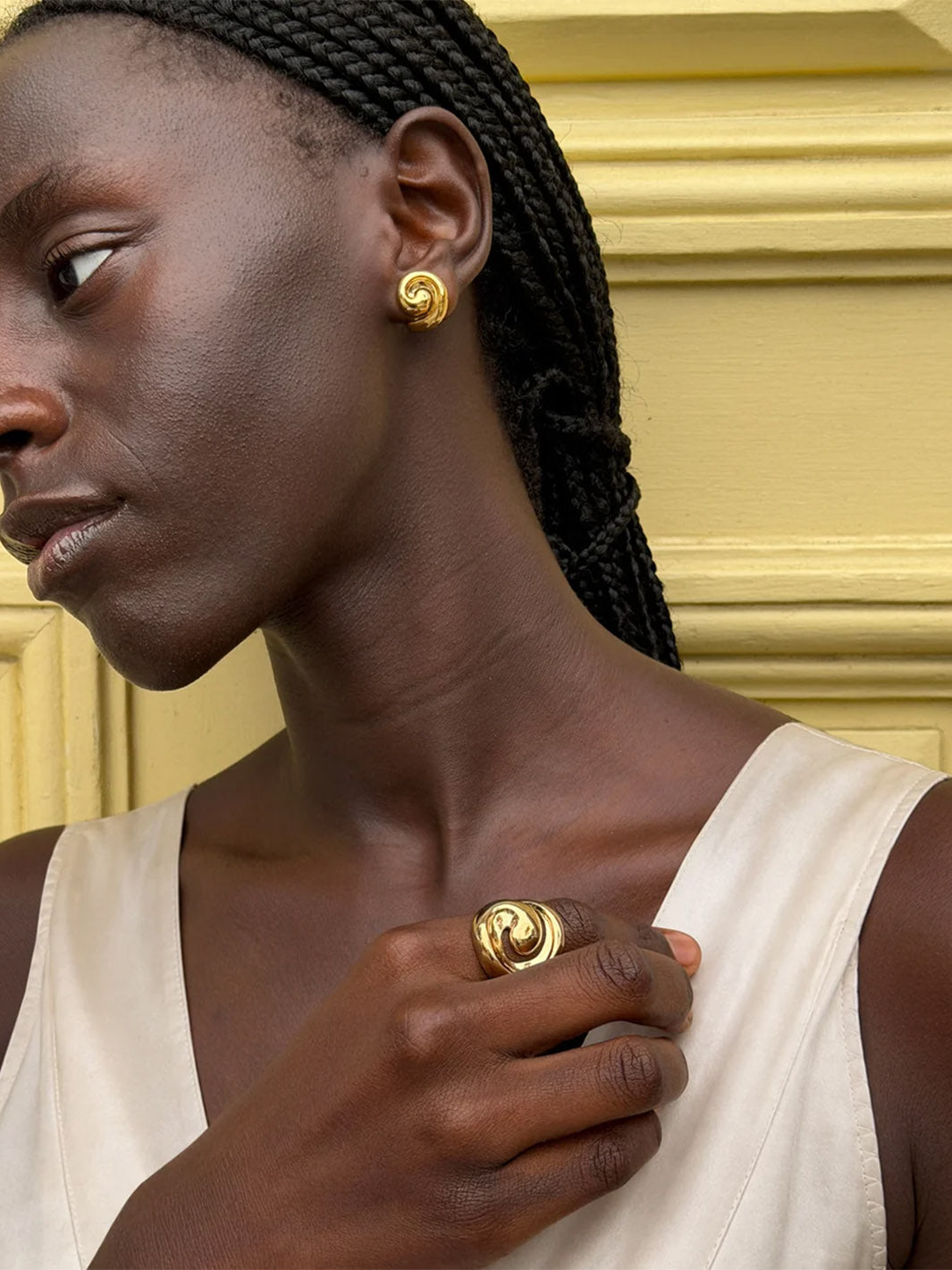Small Gio Earrings in Gold