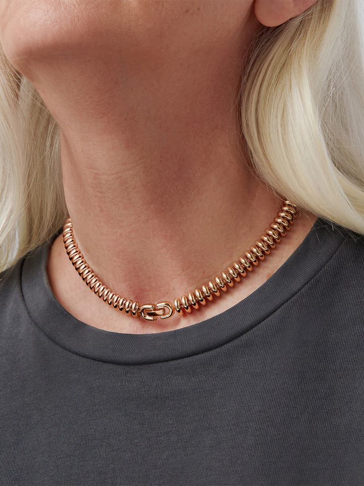 Sophia Choker in Gold