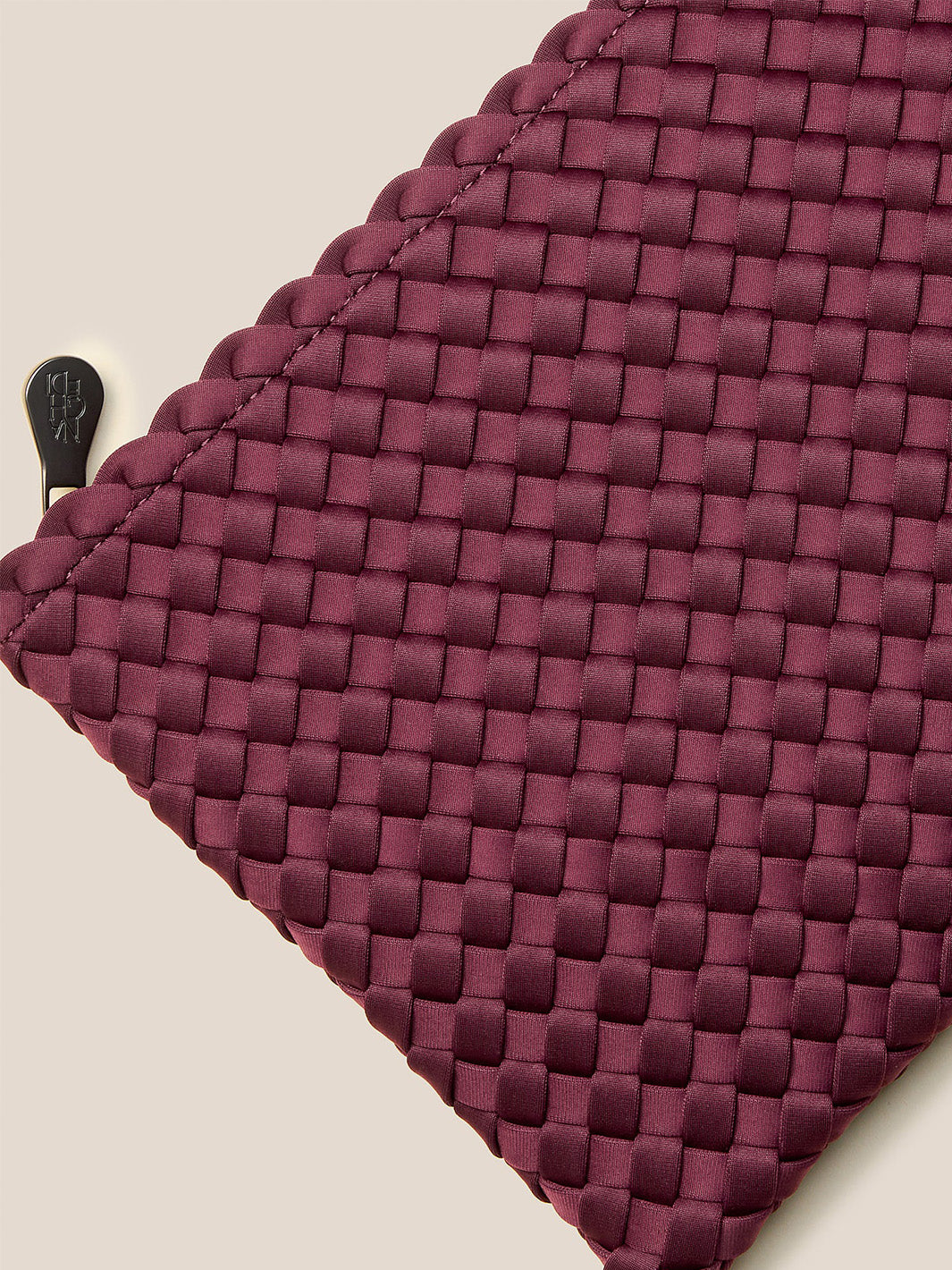St Barths Medium Tote in Bordeaux