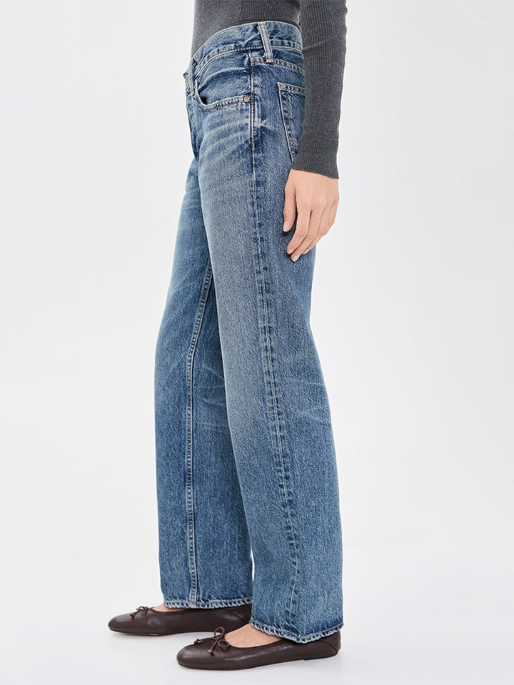 Straight Low Clinton Jean in Blue