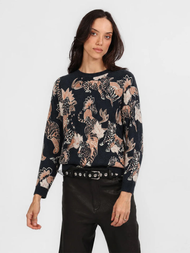 Cashmere Sweater in Lotus Tiger Black