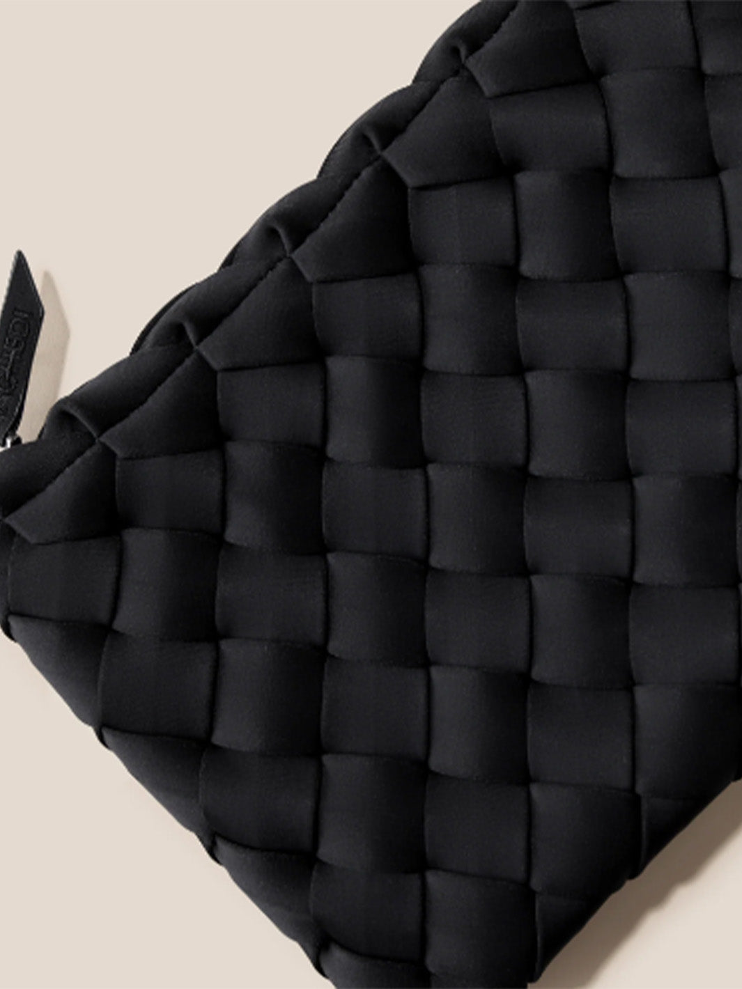 Tangier Medium Tote in Onyx