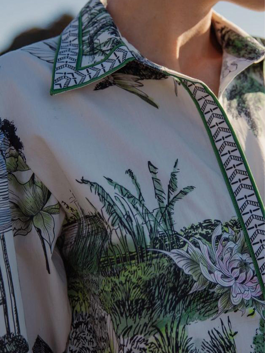 Thailand Poplin Shirt in White and Green