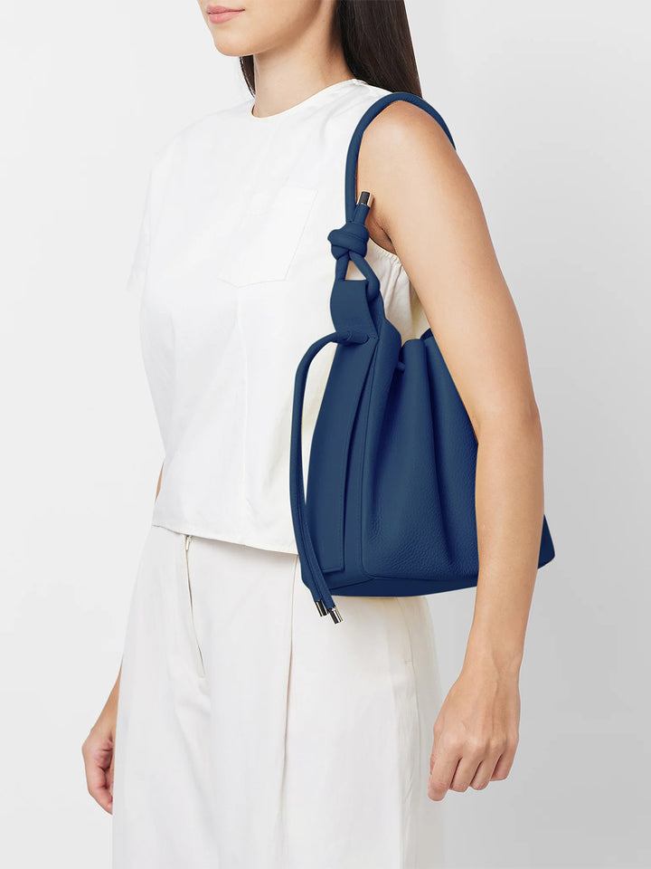 Tina Bag Medium in Navy Pebble