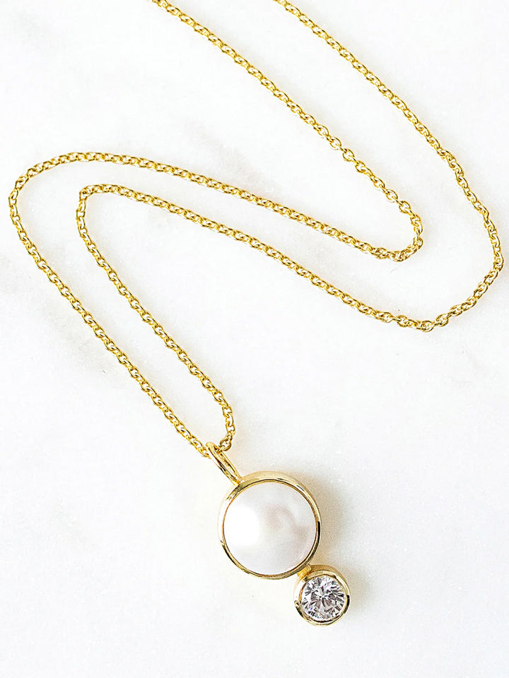 Tini Mini Pendant Necklace in Pearl