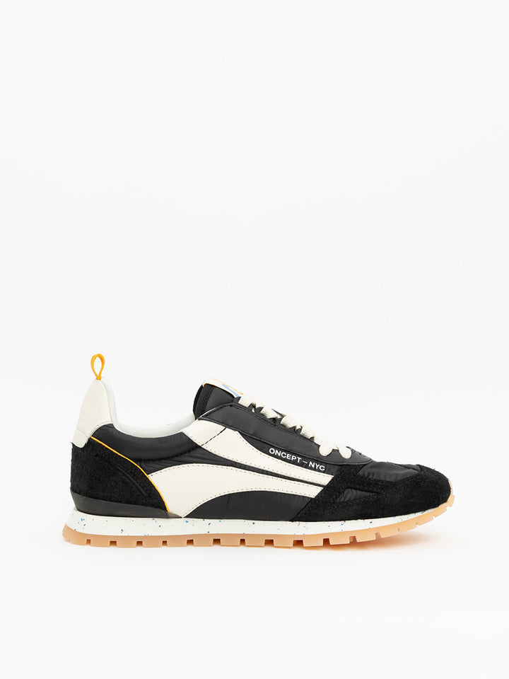 Toronto Retro Sneaker in Black