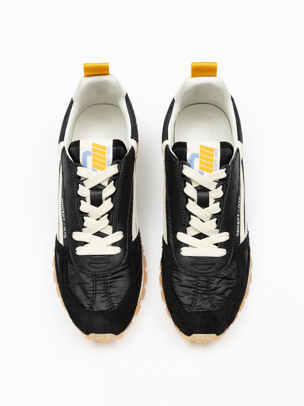 Toronto Retro Sneaker in Black