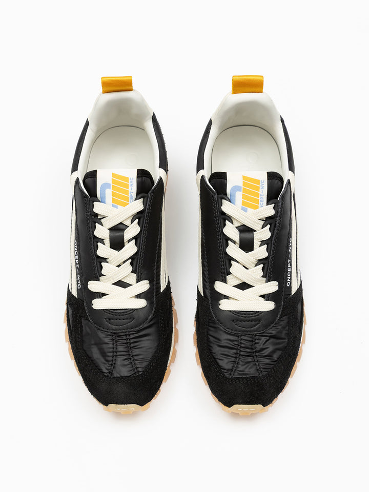 Toronto Retro Sneaker in Black