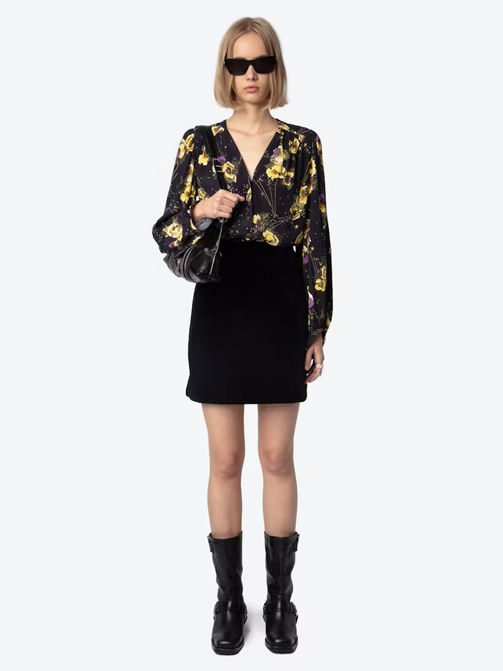 Turnin Crepe Yoko Blouse in Noir