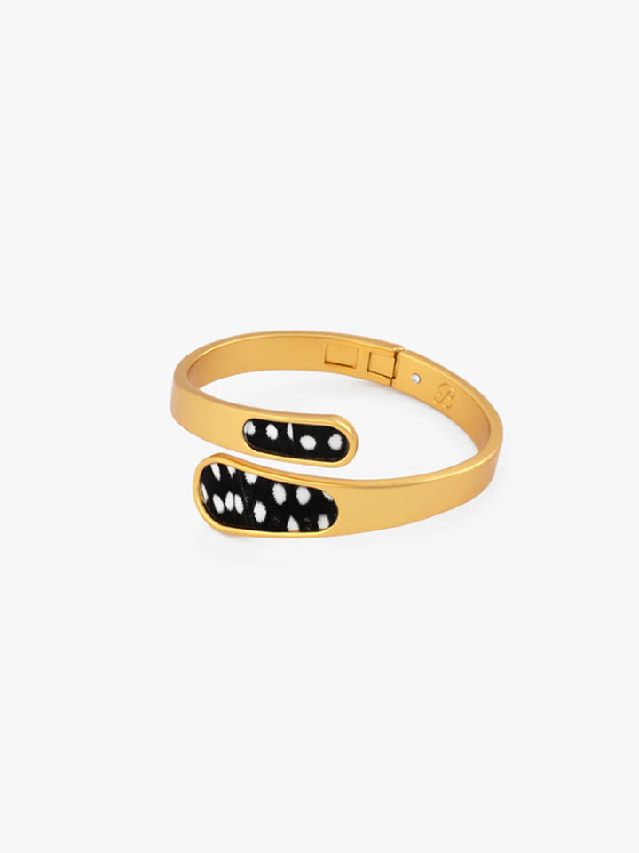 Victoria Bezel Hinge Cuff