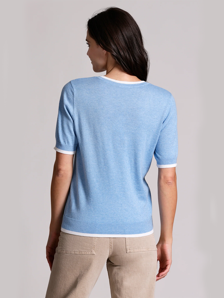 Cashmere Cotton V-Neck Tee in Celestial/White