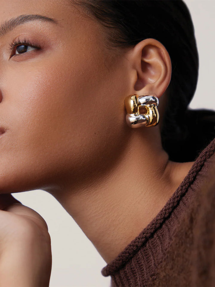 Medium Woven Square Earrings in Silver/Gold