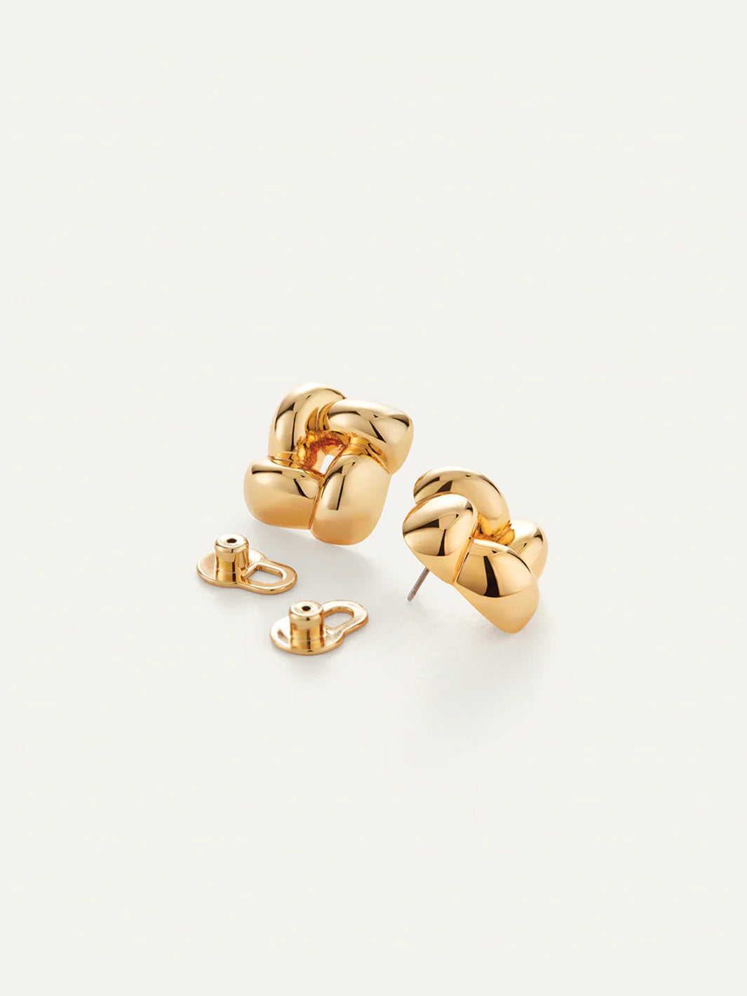 Small Woven Square Earrings in Gold