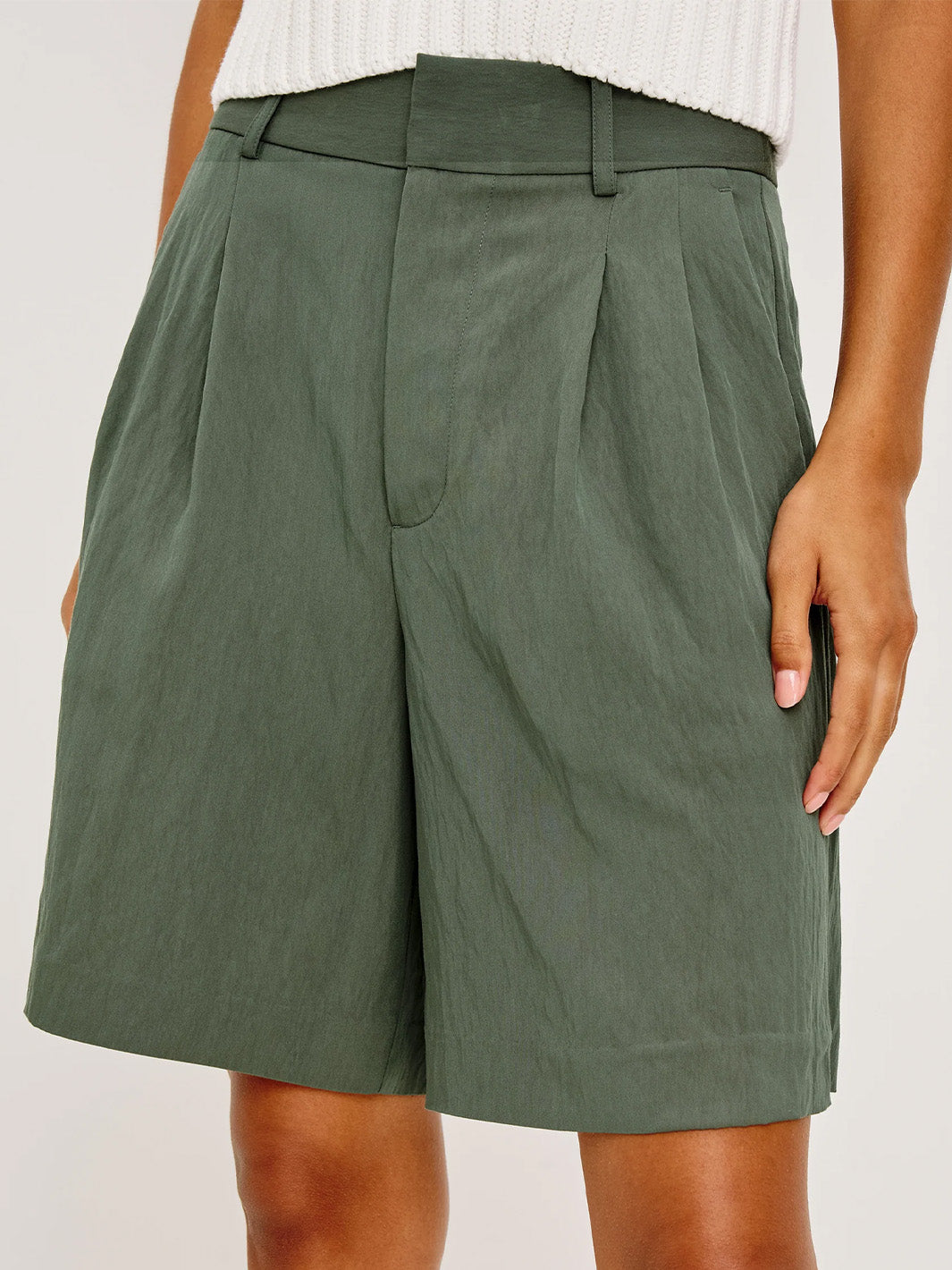 Zamora Shorts in Ivy