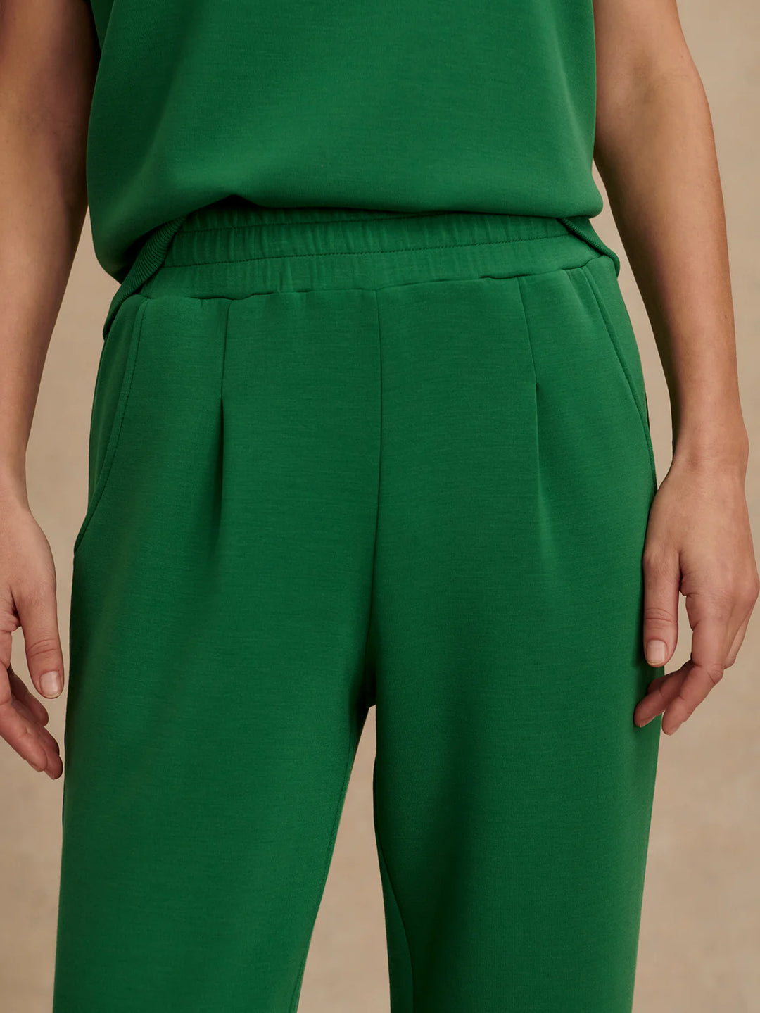 Rolled Cuff Pant in Verdant Green