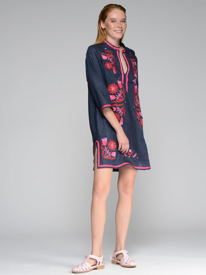 Kaftan Diletta Embroidered Dress in Lino Azul Marino