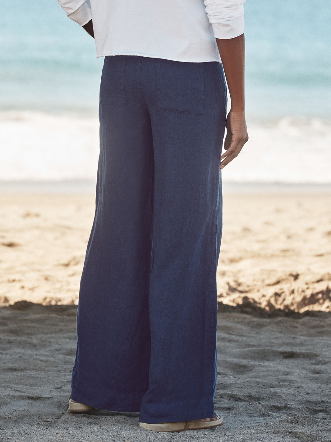 Madeline Patch Pocket Pull-On Pants in Navy Linen