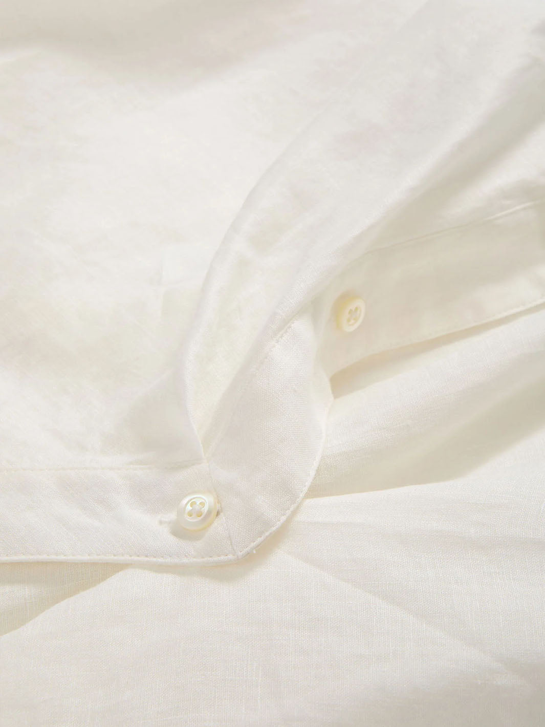 Perezzi Button-Down Shirt in White