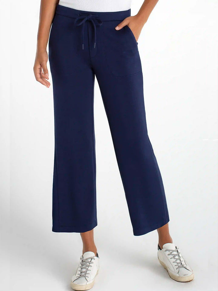 Pull-on Wide Leg Crop in Deep Midnight