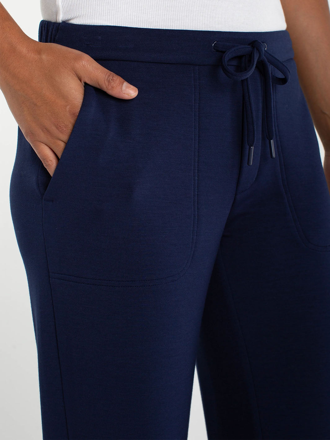 Pull-on Wide Leg Crop in Deep Midnight