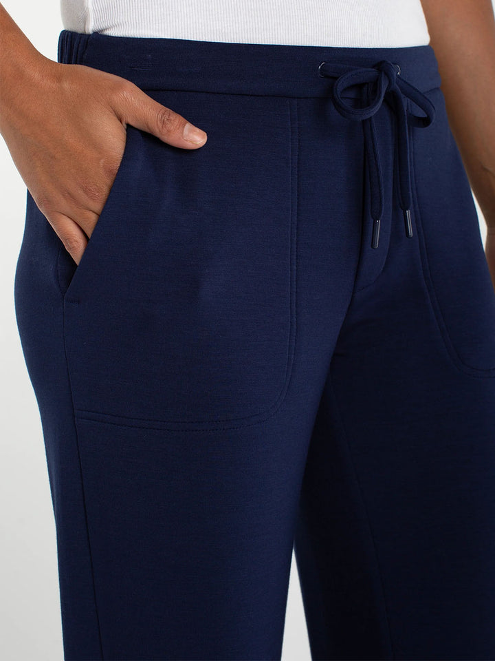 Pull-on Wide Leg Crop in Deep Midnight